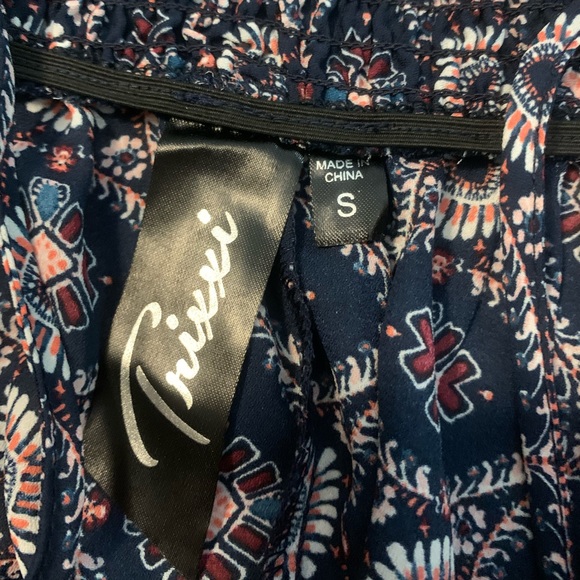 Womens Cold Shoulder Dress - Picture 5 of 7